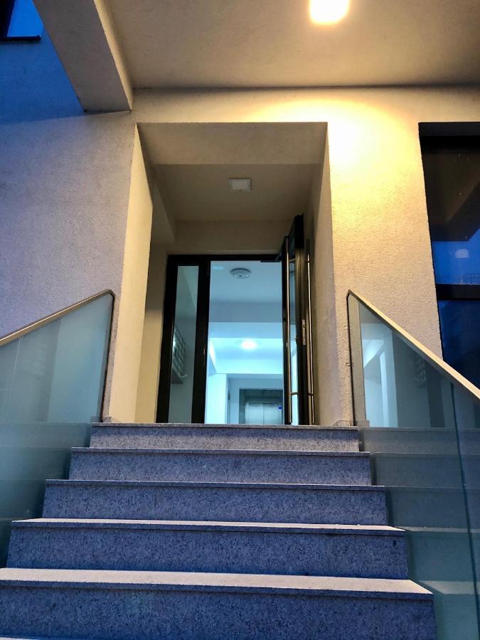 Riva Lake Boutique Mamaia Exterior photo